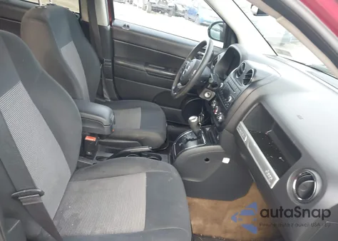 2016 Jeep Compass Sport z USA, uszkodzony, nr VIN 1C4NJCBA5GD705292